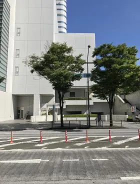 クイーンズタワーAビルの外観