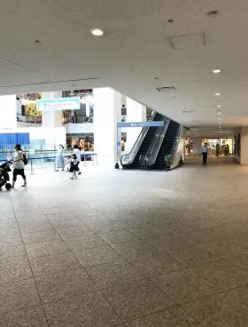 クイーンズタワーCの外観