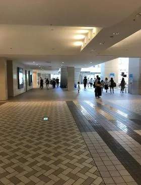 クイーンズタワーCの外観