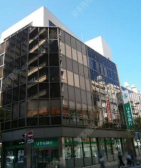 りそな川崎ビルの外観