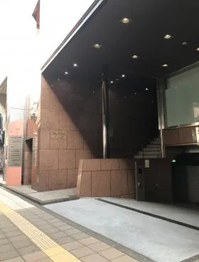 三軒茶屋堀商ビルの外観