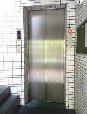 イタクラビルの外観