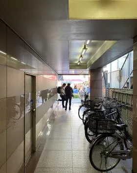 ヨンキュウ東京築地ビルの外観