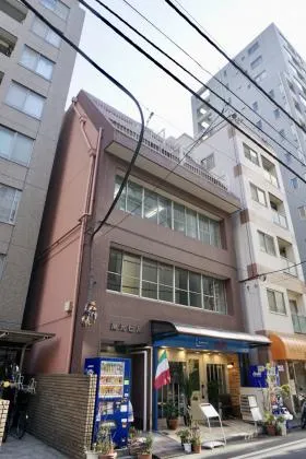 萬光ビルの外観