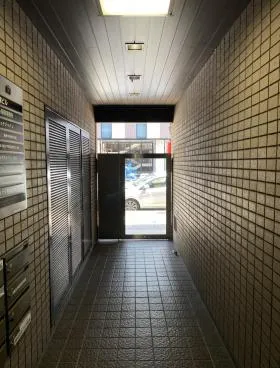 ニュー新富ビルの外観