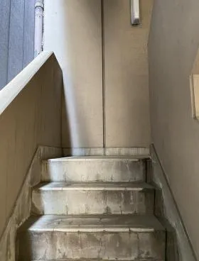 ニュー新富ビルの外観