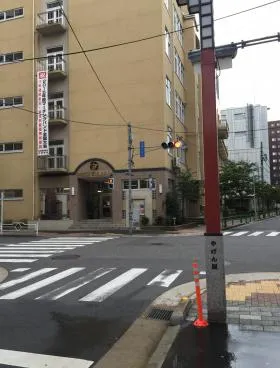 金子ビルの外観