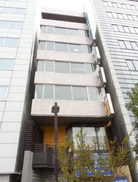 三起ビル東田の外観