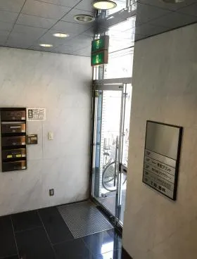 第2山内ビルの外観