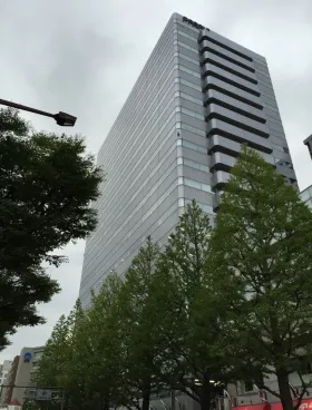 パレール三井ビルの外観
