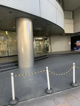 東部ヨコハマビルの外観