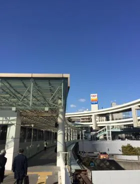 横浜金港町ビルの外観