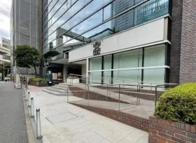 横浜金港町ビルの外観