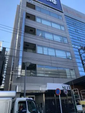 西塔ビルの外観