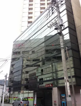 TKビルの外観