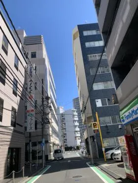 一幸ビルの外観
