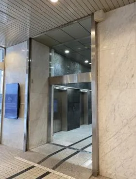 茅場町1丁目平和ビルの外観