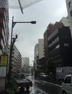トミービルの外観