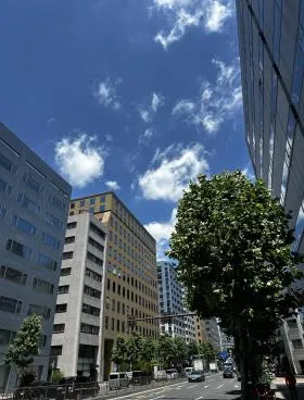 ONZE1852ビルの外観