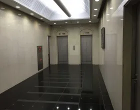 横浜YS西口ビルの外観