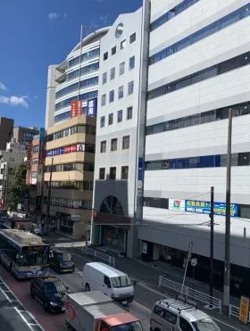 YT33ビルの外観