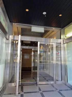 横浜OTビルの外観