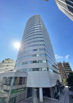横浜東口ウィスポートビル (旧:日産横浜)の外観