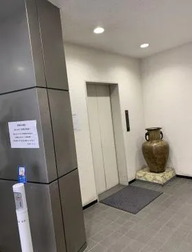 岩井本社ビルの外観