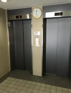 横浜東口ビルの外観