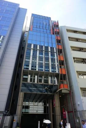 ヨコハマジャスト2号館の外観