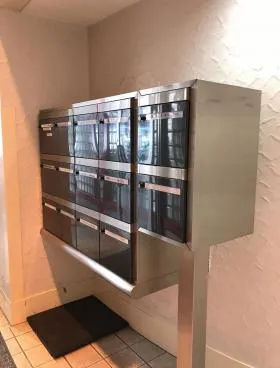 ヨコハマジャスト2号館の外観