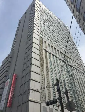 スカイビルの外観