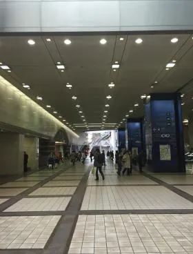 スカイビルの外観