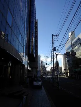 シンデン本社ビルの外観