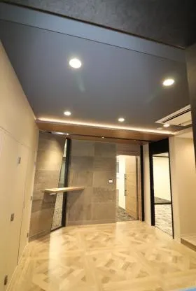 STRADA GINZA EASTビル(旧:築地SKビルの外観