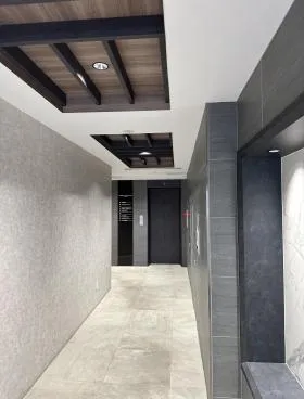 STRADA GINZA EASTビル(旧:築地SKビルの外観