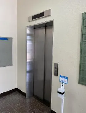 東都水ビルの外観