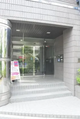 日新横浜ビルの外観
