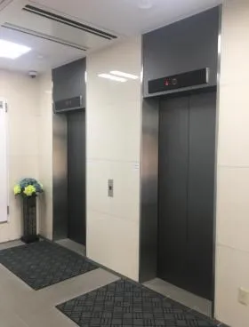 三石ヨコハマビルの外観