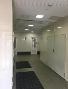三石ヨコハマビルの外観