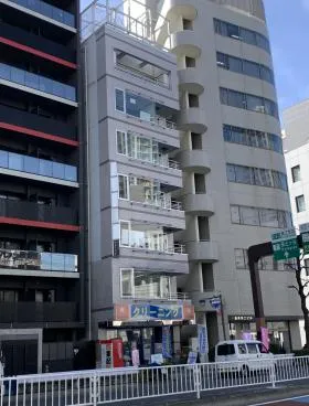 サンシャイン井上ビルの外観