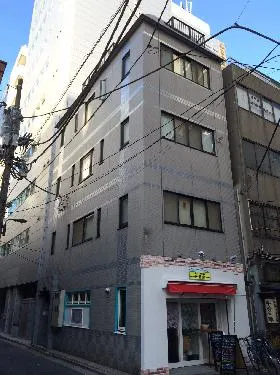辰巳ビルの外観