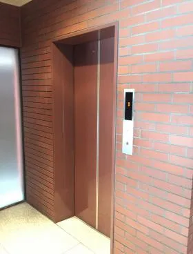 飯田ビルの外観