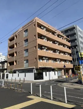 ドルックス横浜ビルの外観