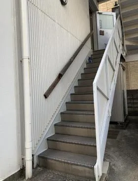 本間ビルの外観