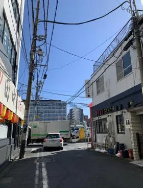 アイシン貿易ビルの外観