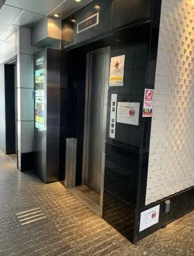ルミノス横浜ビルの外観