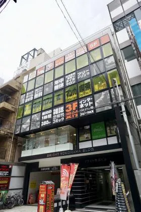 ブライト横浜ビルの外観