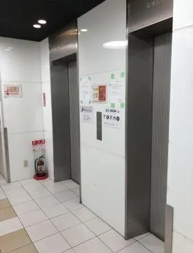 ブライト横浜ビルの外観
