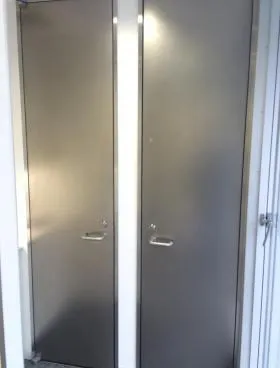 NEWS京橋の外観